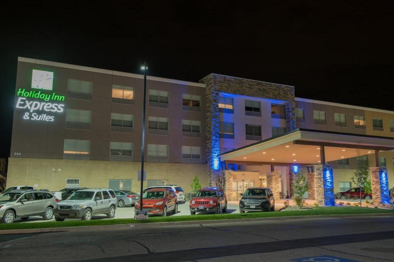 Holiday Inn Express & Suites Dayton North - Vandalia By Ihg Exterior foto